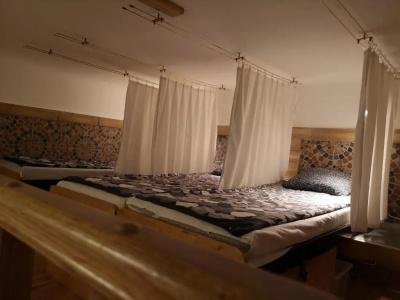 Locomotive Hostel - 5