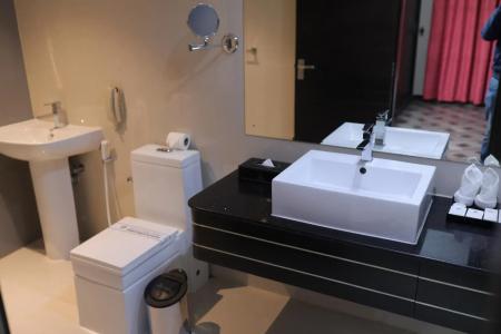 Arman Juffair Mall - 9