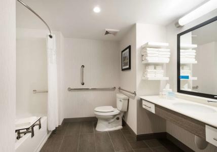 Hampton Inn & Suites Miami Wynwood Design District, Fl - 9