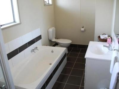 Scenicland Motels - 102