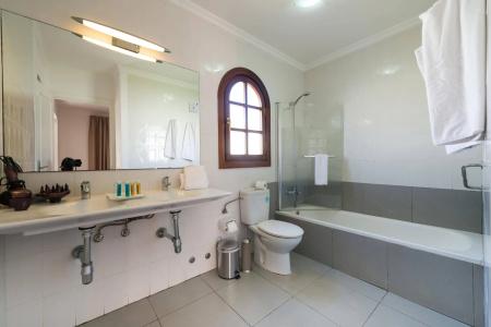 eó Suite Jardin Dorado - 11