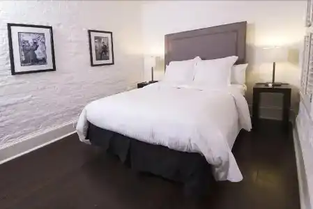 Royal New Orleans - 13