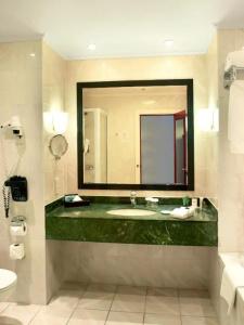 Hilton Antwerp Old Town - 42