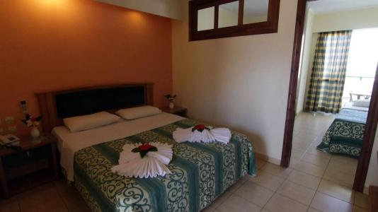 Dodeca Sea Resort - 6