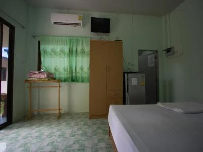 Chaiwat - 34