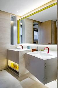 The Sifang Nanjing, Autograph Collection - 53