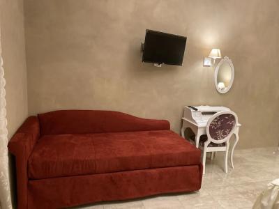 Boutique Calais Milano - 93