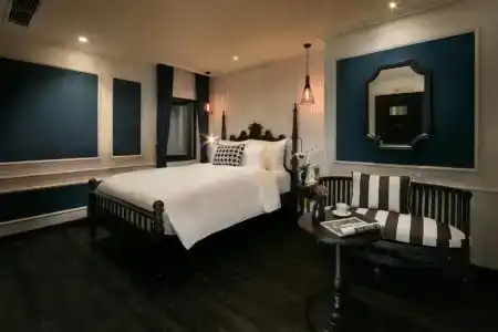 Jm Marvel & Spa - 77