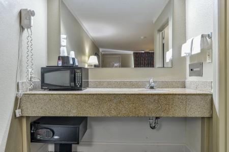 Wake Inn - 2