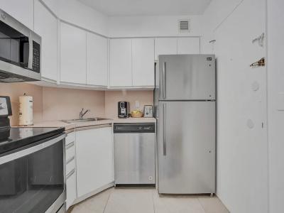 The Alexander All Suites - 117