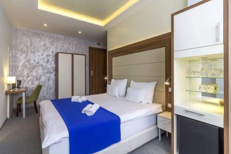 Privilege Suites by Central Park - 17