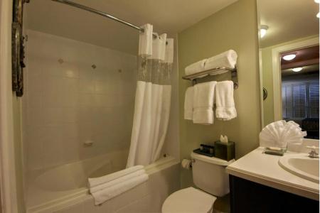 The Mutiny Luxury Suites - 10