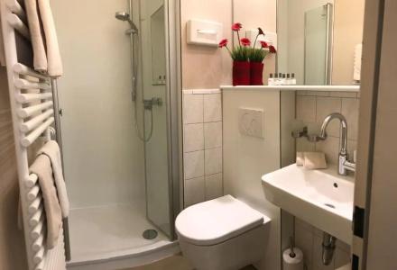 ApartChristine - 44