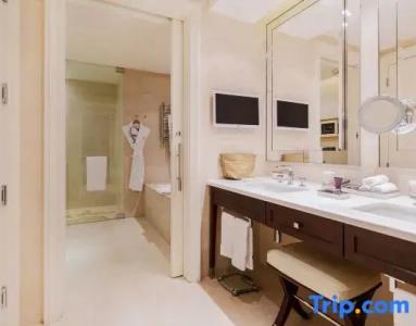 The Ritz-Carlton, - 121