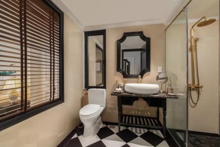 My Gallery Boutique & Spa - 40