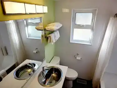 James Bay Inn, Suites & Cottage - 50