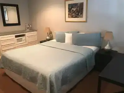Coronado Inn - 1