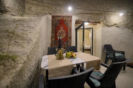 View Cave - 166