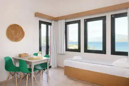 Nisea Samos - 84