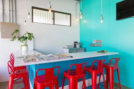 Seawall Hostel - 21