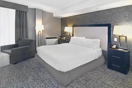 Holiday Inn Express and Suites, an IHG - 67