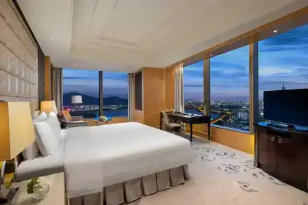 Shangri-La Nanjing - 10