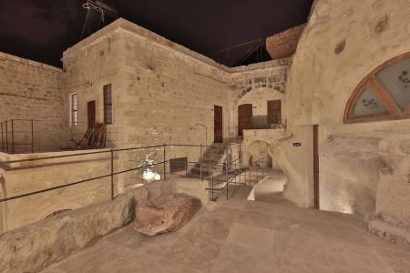 Taru Cave Suites - 75