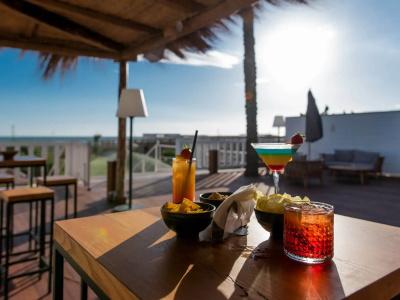 Cumeja Beach Club & - 23