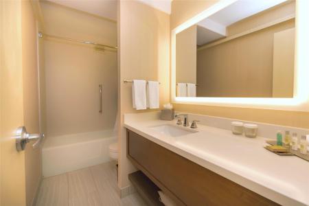 DoubleTree by Hilton City Center - 93
