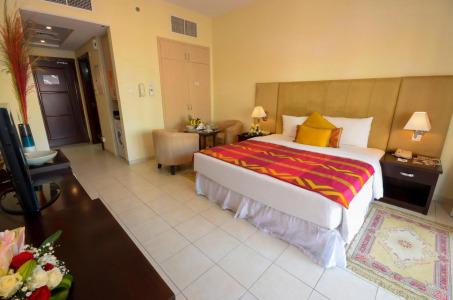 Parkside Apartment - 3