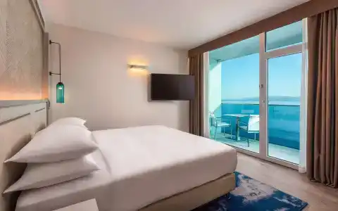 Hilton Rijeka Costabella Beach Resort And Spa - 6