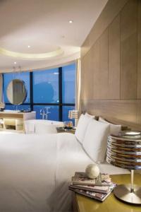Renaissance Chengdu - 160
