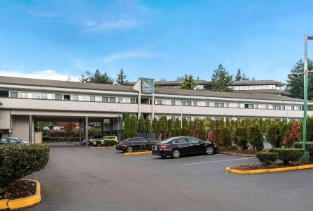 Quality Inn - 15