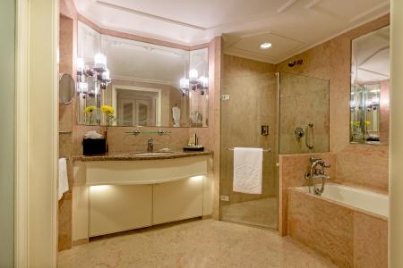 Taj Lands End - 32