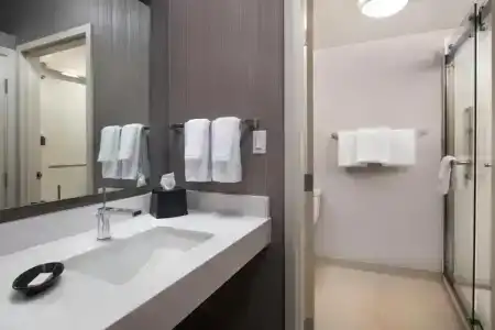 Courtyard by Marriott Phoenix - 31