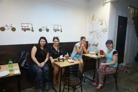 Feel Good Bangkok Hostel - 31