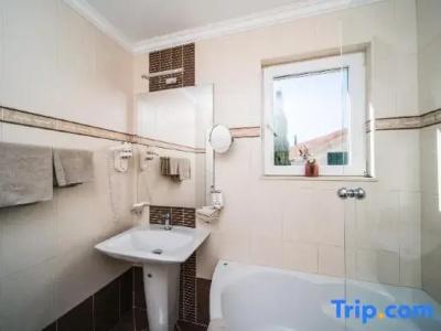Pervanovo with Free Parking - 216