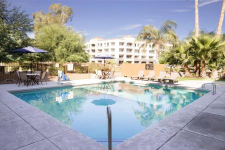 Sleep Inn Phoenix Sky Harbor Airport - 12