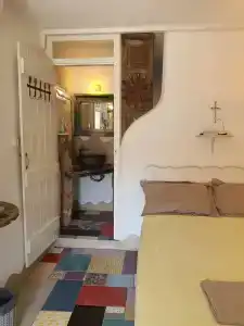 Anthippi - 129