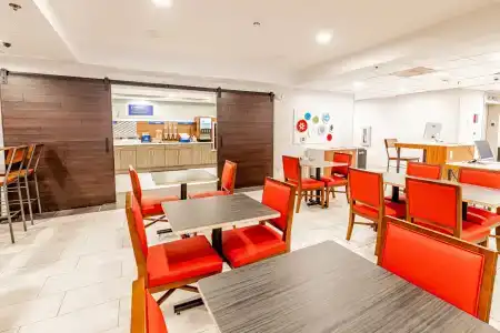 Holiday Inn Express Indianapolis South, An Ihg - 32