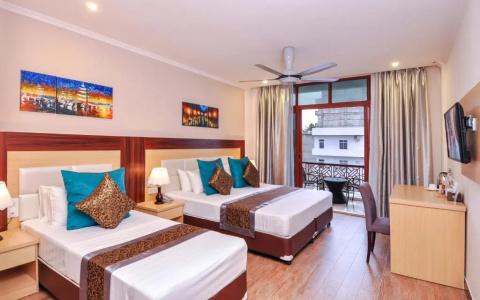 Triton Beach & Spa - 35