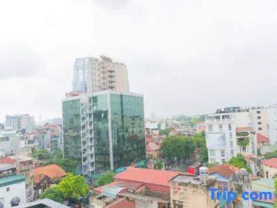 Hanoi Sky - 68