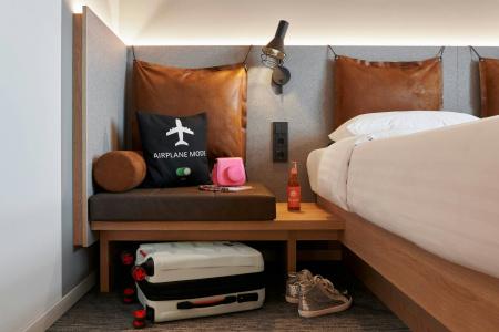 Moxy Cologne Bonn Airport - 21