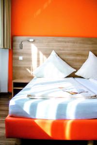 Orange und - 29