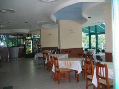 Silver - All Inclusive & Free Parking - 15