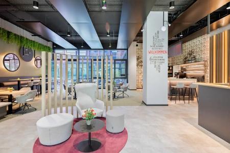C & N - an der Messe München - 14