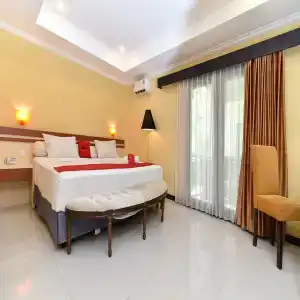 RedDoorz Plus near Mall Bali Galeria 2 - 23