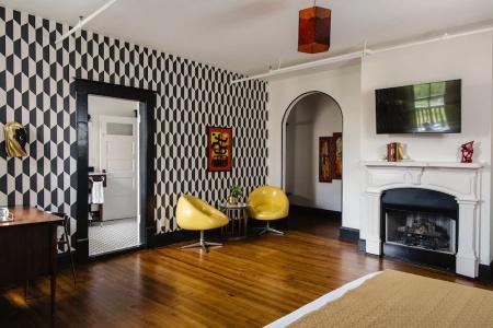 The Dwell, a Member of Designs - 182