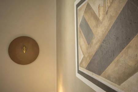 Regis Condo - 144