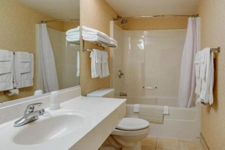 Ogunquit and Suites - 92